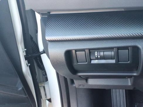 New 2025 Subaru Crosstrek 2.5i Limited w/ Crosstrek Mirror Package image 32