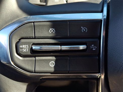 Certified 2025 GMC Yukon Denali image 22