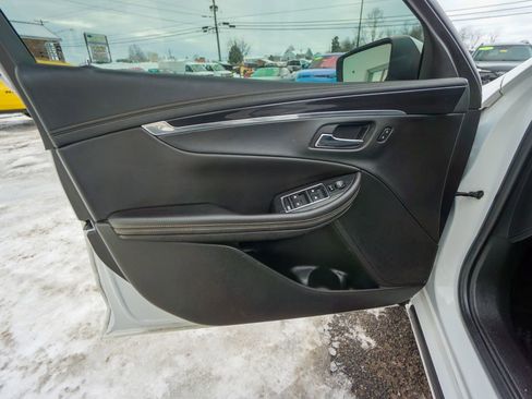 Used 2018 Chevrolet Impala LT image 16