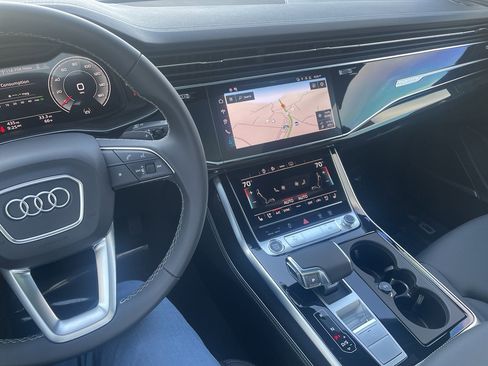 Used 2025 Audi Q7 3.0T Premium Plus image 29