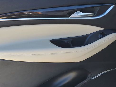 Used 2021 Buick Enclave Premium w/ Sun and Sites Package image 44