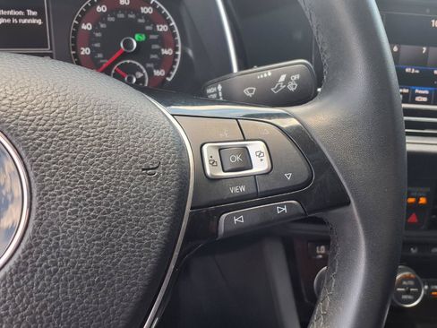 Used 2020 Volkswagen Jetta SE FWD image 23