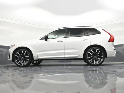 Used 2024 Volvo XC60 B5 Ultimate AWD/4WD image 24
