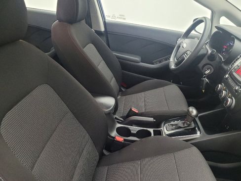 Used 2018 Kia Forte LX FWD image 21