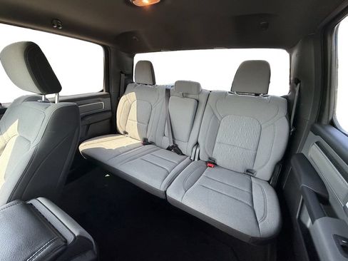 Used 2022 RAM 1500 Big Horn AWD/4WD image 25