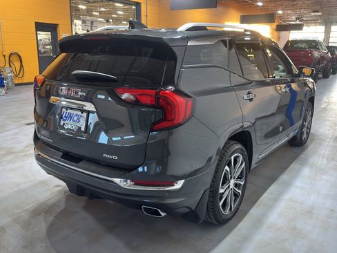 Used 2020 GMC Terrain Denali w/ Denali Premium Package image 5