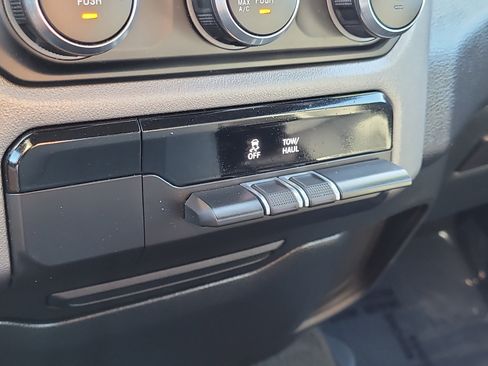 Used 2023 RAM 1500 Big Horn image 24