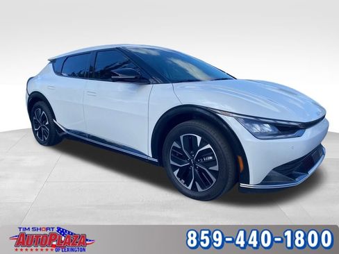 Used 2024 Kia EV6 Wind image 2