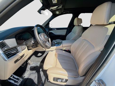 Used 2022 BMW X5 M50i w/ Executive Package AWD/4WD image 15