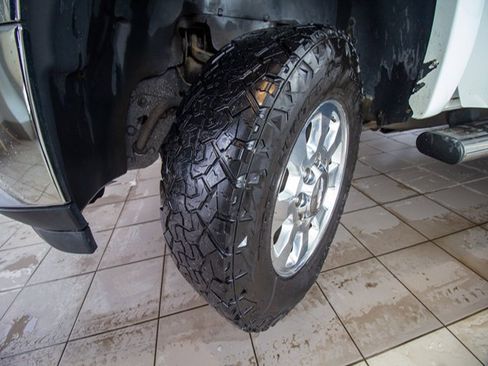 Used 2013 Chevrolet Silverado 3500 LTZ image 23