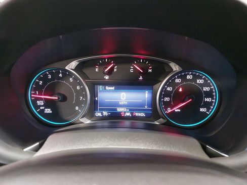 Used 2020 Chevrolet Equinox LT w/ Driver Convenience Package image 37