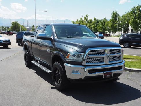 Used 2016 RAM 2500 Laramie AWD/4WD image 9