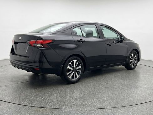 Used 2025 Nissan Versa SV FWD image 9