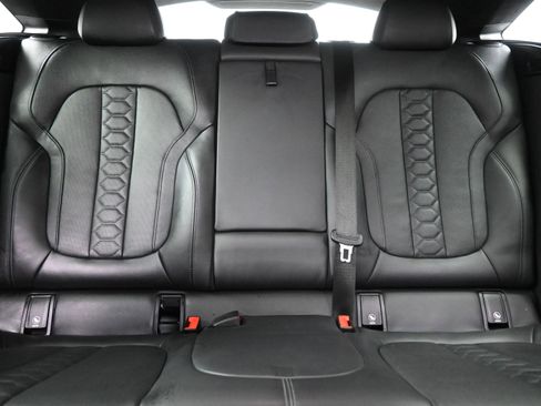 Used 2022 BMW X6 M w/ Executive Package image 18