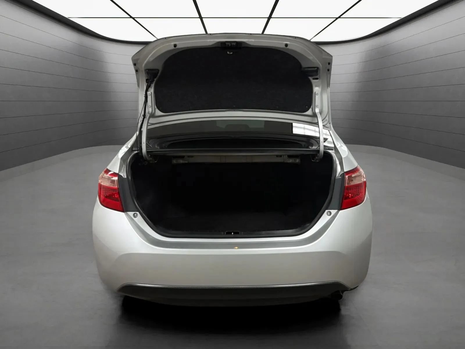 Used 2017 Toyota Corolla LE w/ Carpet Mat Package (TMS) FWD image 19