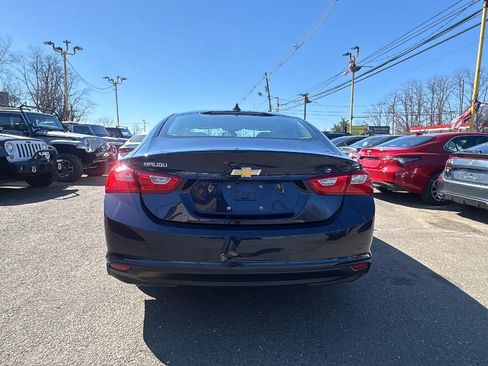 Used 2018 Chevrolet Malibu LS image 6