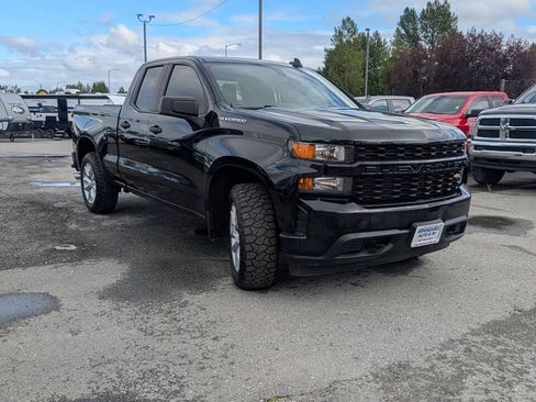 Used 2019 Chevrolet Silverado 1500 Custom w/ Custom Value Package AWD/4WD image 7