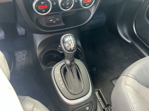 Used 2014 FIAT 500L Lounge w/ Mutually Exclusive Package image 15