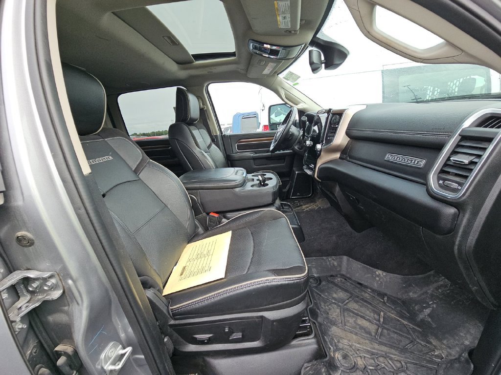 Used 2024 RAM 2500 Laramie AWD/4WD image 7
