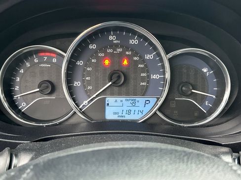 Used 2014 Toyota Corolla LE image 17