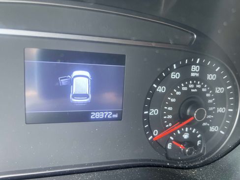 Certified 2022 Kia Soul LX FWD image 11