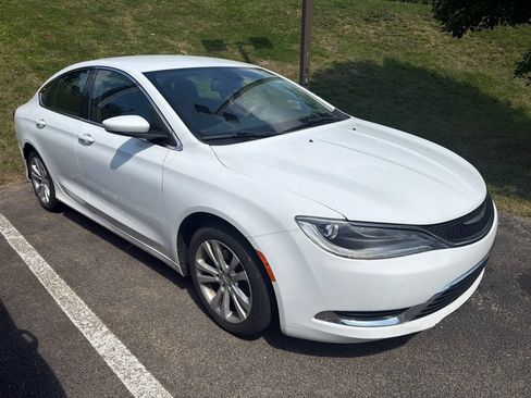 Used 2015 Chrysler 200 Limited FWD image 1