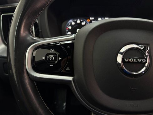 Used 2021 Volvo XC60 T8 R-Design w/ Advanced Package AWD/4WD image 15