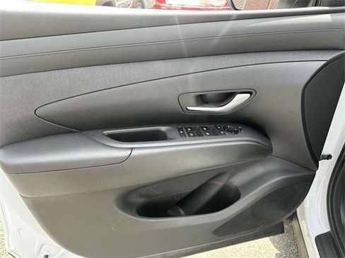 Certified 2025 Hyundai Tucson SEL image 18