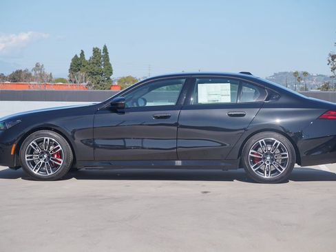 New 2026 BMW 530i w/ Executive Package RWD image 4