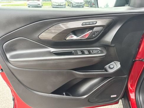 Used 2023 GMC Terrain SLT w/ Infotainment Package II AWD/4WD image 23