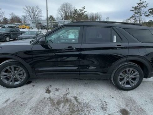 New 2026 Ford Explorer Active w/ Active Comfort Package image 5