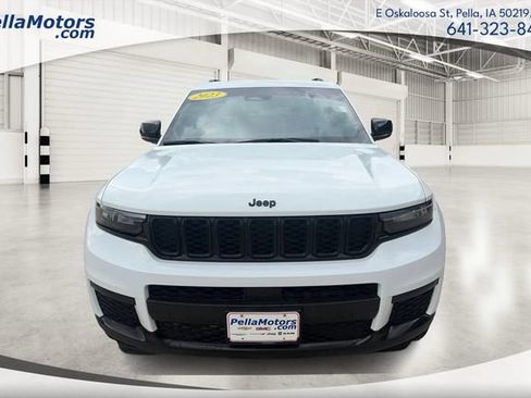 Used 2023 Jeep Grand Cherokee L Laredo AWD/4WD image 7