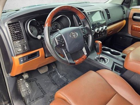 Used 2020 Toyota Sequoia Platinum image 10