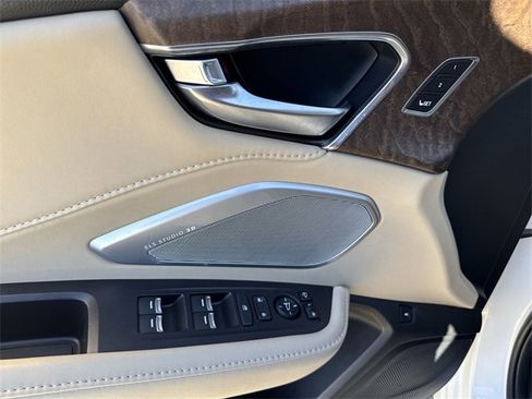 Used 2024 Acura RDX SH-AWD w/ Advance Package image 17