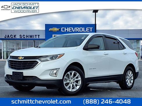 Used 2020 Chevrolet Equinox LS w/ LS Convenience Package image 1