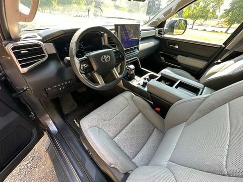 Used 2022 Toyota Tundra Limited AWD/4WD image 13