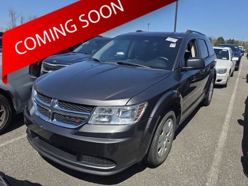 Used 2017 Dodge Journey SE image 1