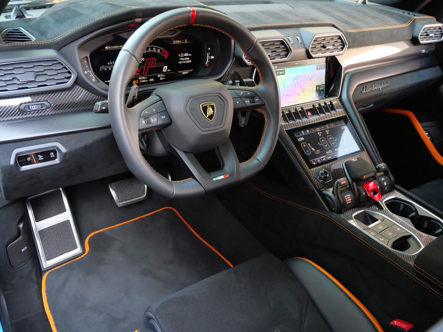 Used 2024 Lamborghini Urus Performante AWD/4WD image 25
