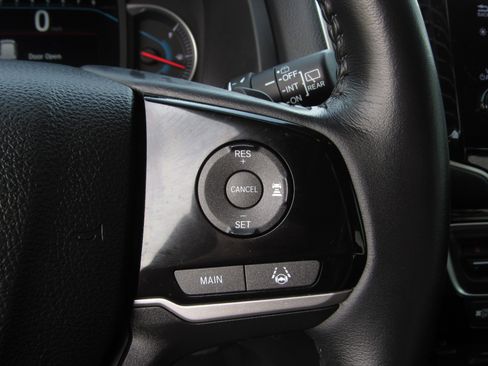 Certified 2022 Honda Pilot Touring image 29