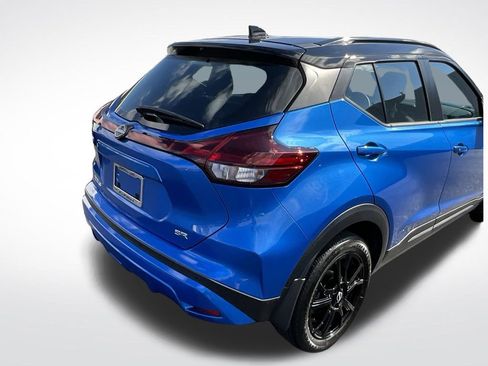 Used 2023 Nissan Kicks SR image 12
