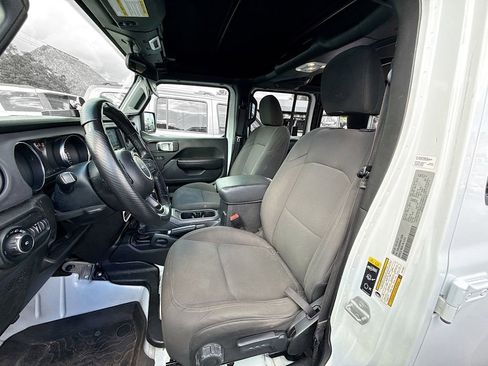 Used 2022 Jeep Wrangler Unlimited Sport AWD/4WD image 23