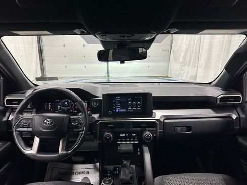 Used 2025 Toyota 4Runner SR5 image 40