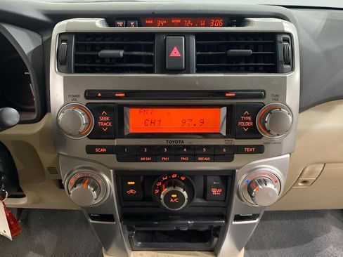 Used 2011 Toyota 4Runner SR5 image 14