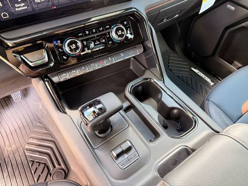 New 2026 GMC Sierra 1500 AT4 w/ AT4 Premium Package AWD/4WD image 24