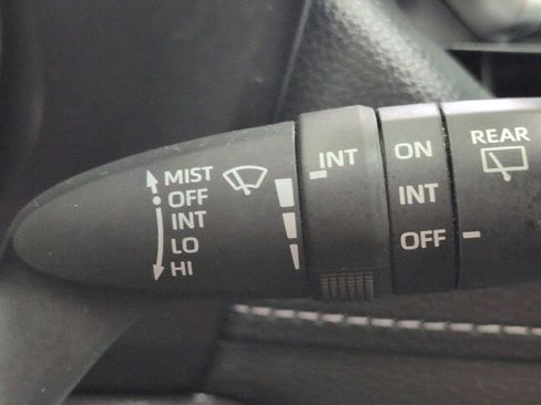 Used 2024 Toyota RAV4 XLE image 27