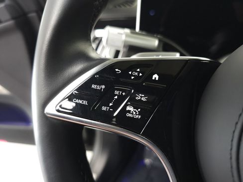 Used 2024 Mercedes-Benz S 500 4MATIC w/ AMG Line image 11