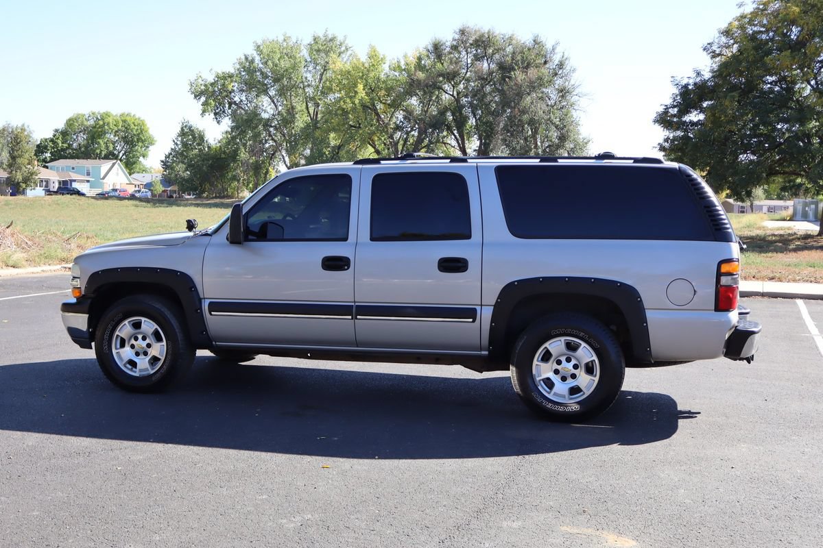 Used 2004 Chevrolet Suburban LS w/ Preferred Equipment Group AWD/4WD image 8