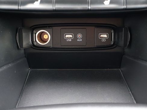 Used 2019 Hyundai Santa Fe Limited image 28