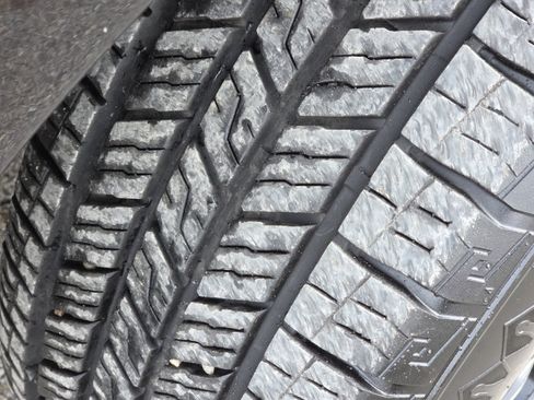 Used 2024 Ford Expedition XLT image 10