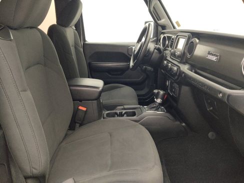 Used 2019 Jeep Wrangler Sport image 21